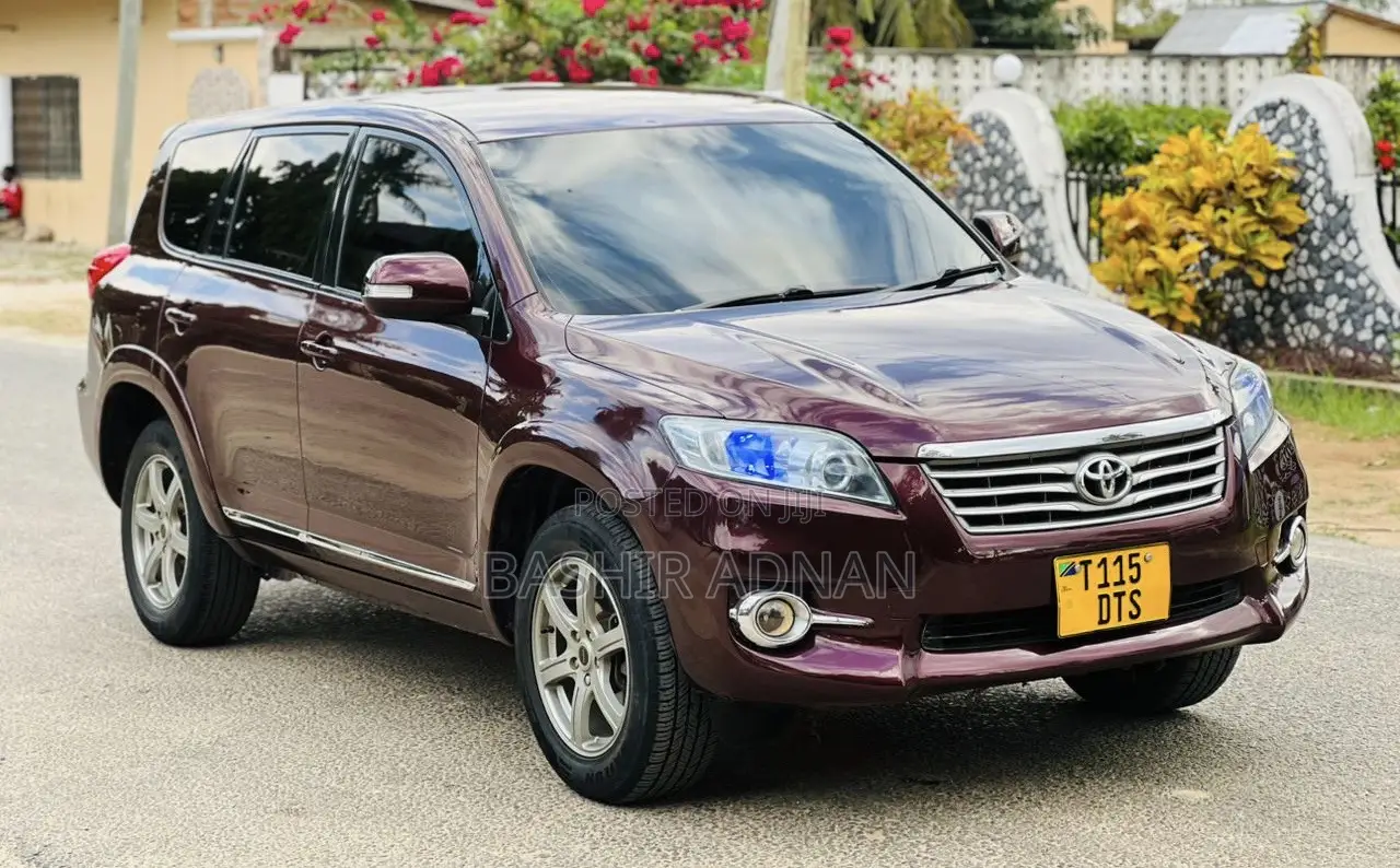 Toyota Vanguard 2011 Burgundy