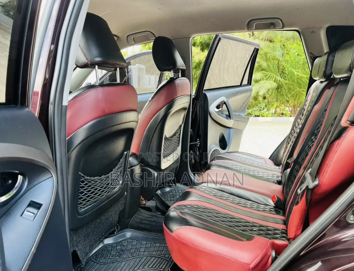 Toyota Vanguard 2011 Burgundy