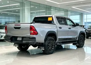 Toyota Hilux 2019 Silver