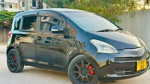 Toyota Ractis 2005 Black