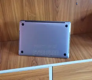 Laptop Apple MacBook Pro 2020 8GB Intel Core i5 SSD 256GB