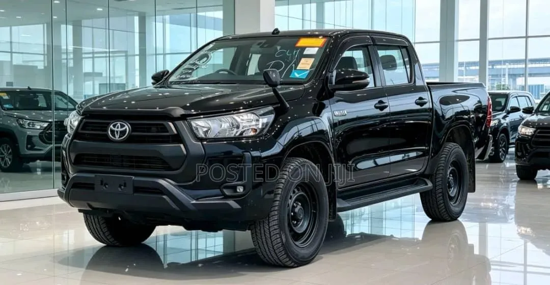 Toyota Hilux 2023 Black