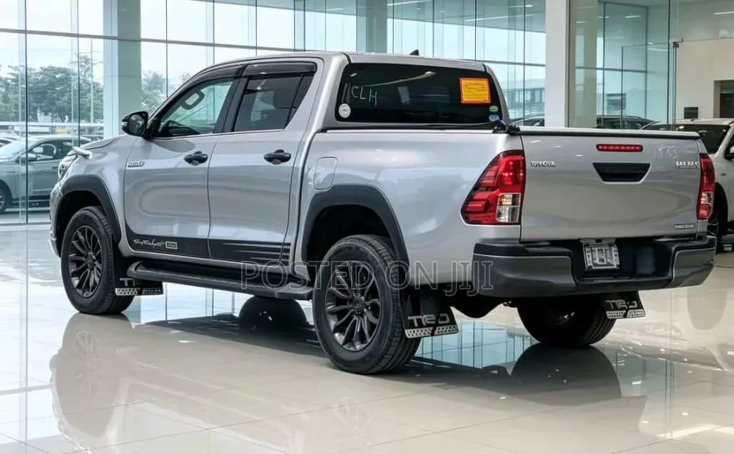 Toyota Hilux 2019 Silver