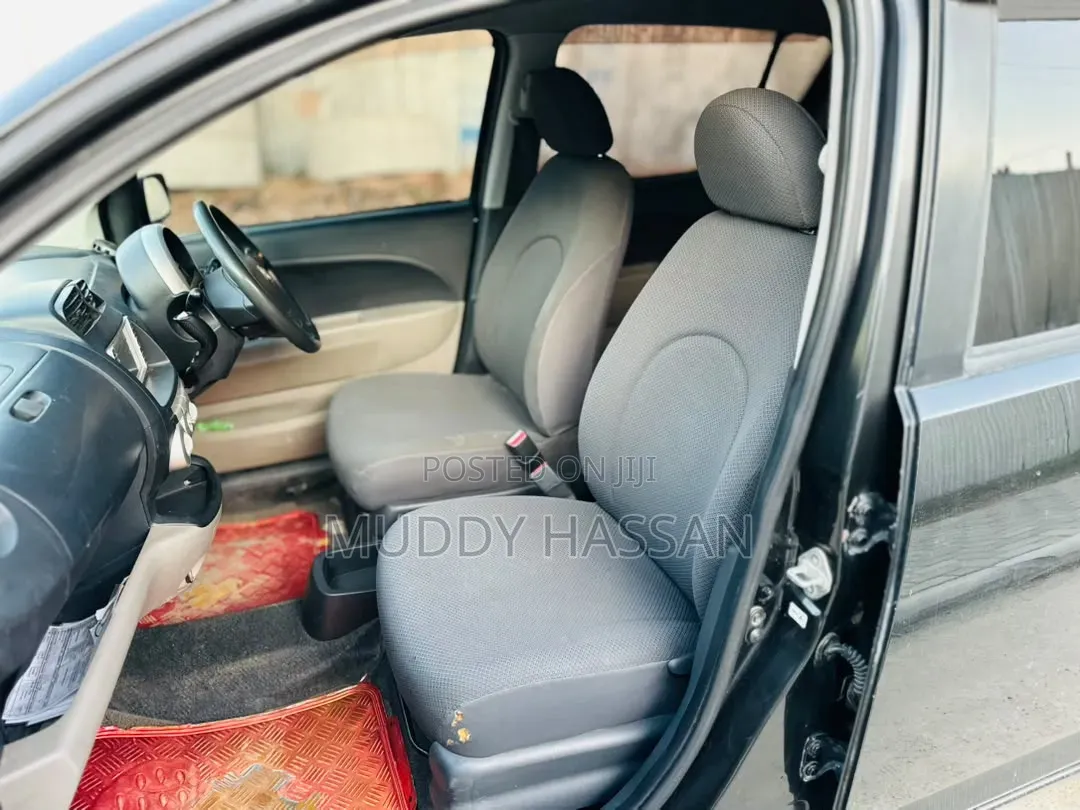 Toyota Passo 2004 Black
