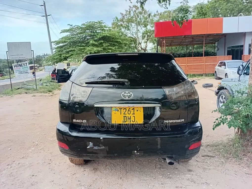 Toyota Harrier 2005 Black