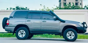 Toyota Land Cruiser 100 4.2 2006 Gray