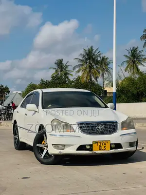 Toyota Crown Majesta 2005 Pearl