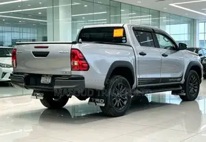 Toyota Hilux 2019 Silver
