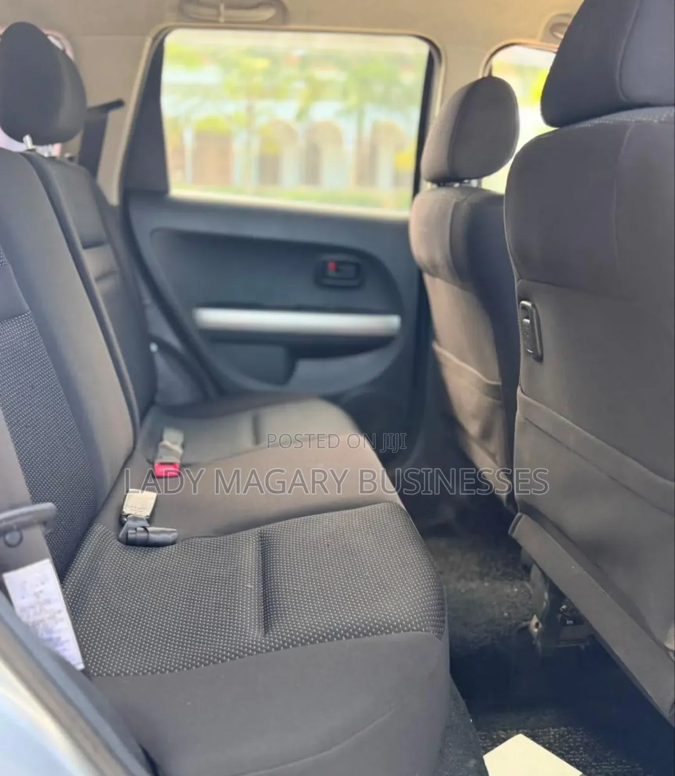 Toyota IST 2004 Silver