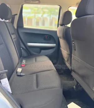 Toyota IST 2004 Silver