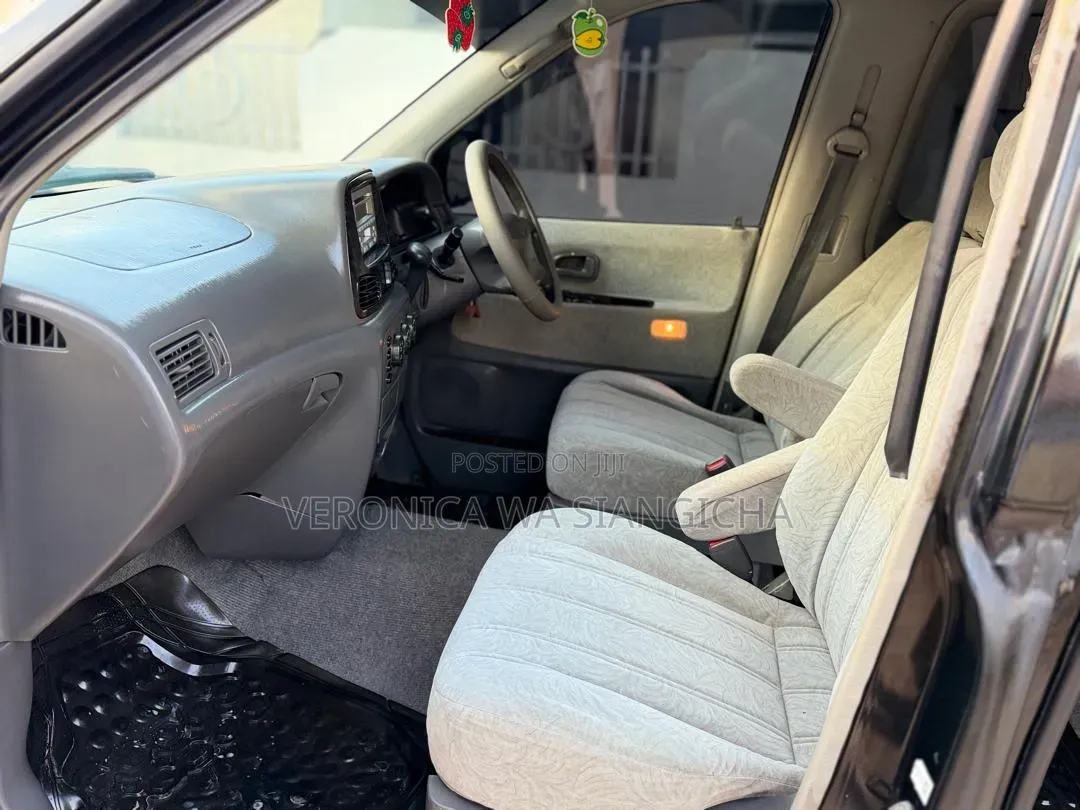 Toyota Noah 2001 Black