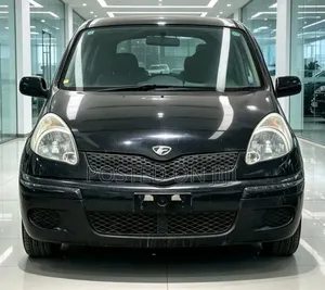 Toyota Fun Cargo 2005 Black