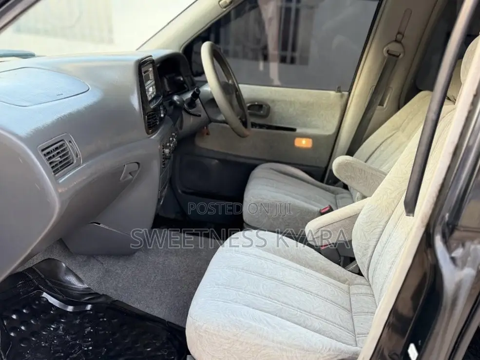Toyota TownAce Noah 2000 Black