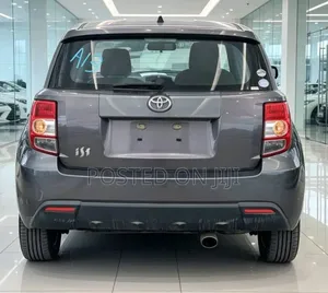 Toyota IST 2009 Gray