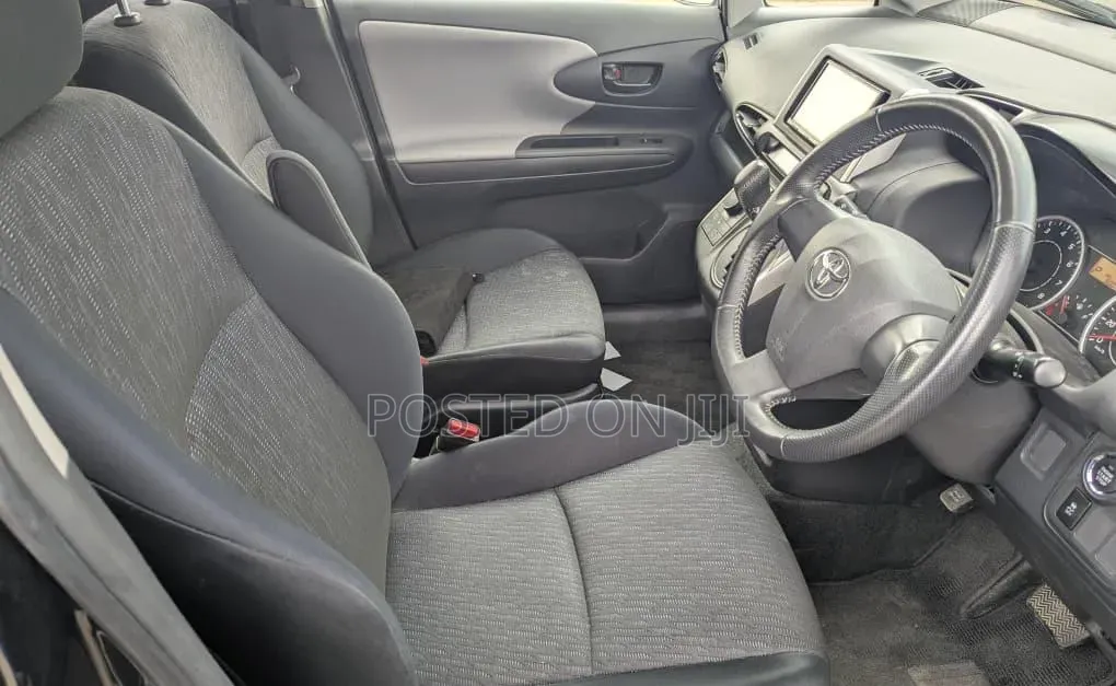 Toyota Wish 2011 Black