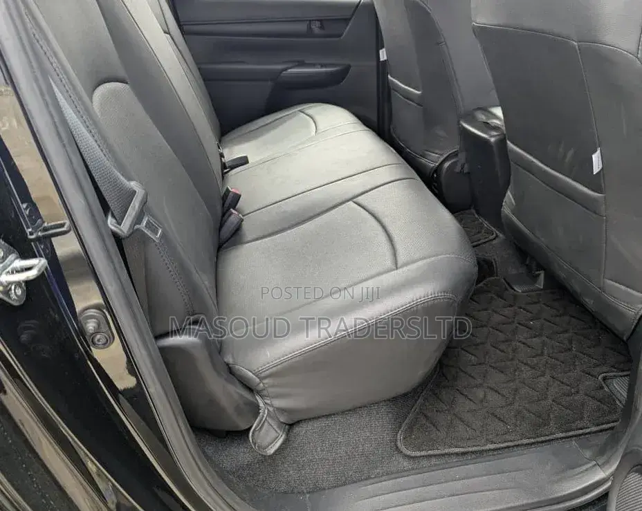 Toyota Hilux 2023 Black