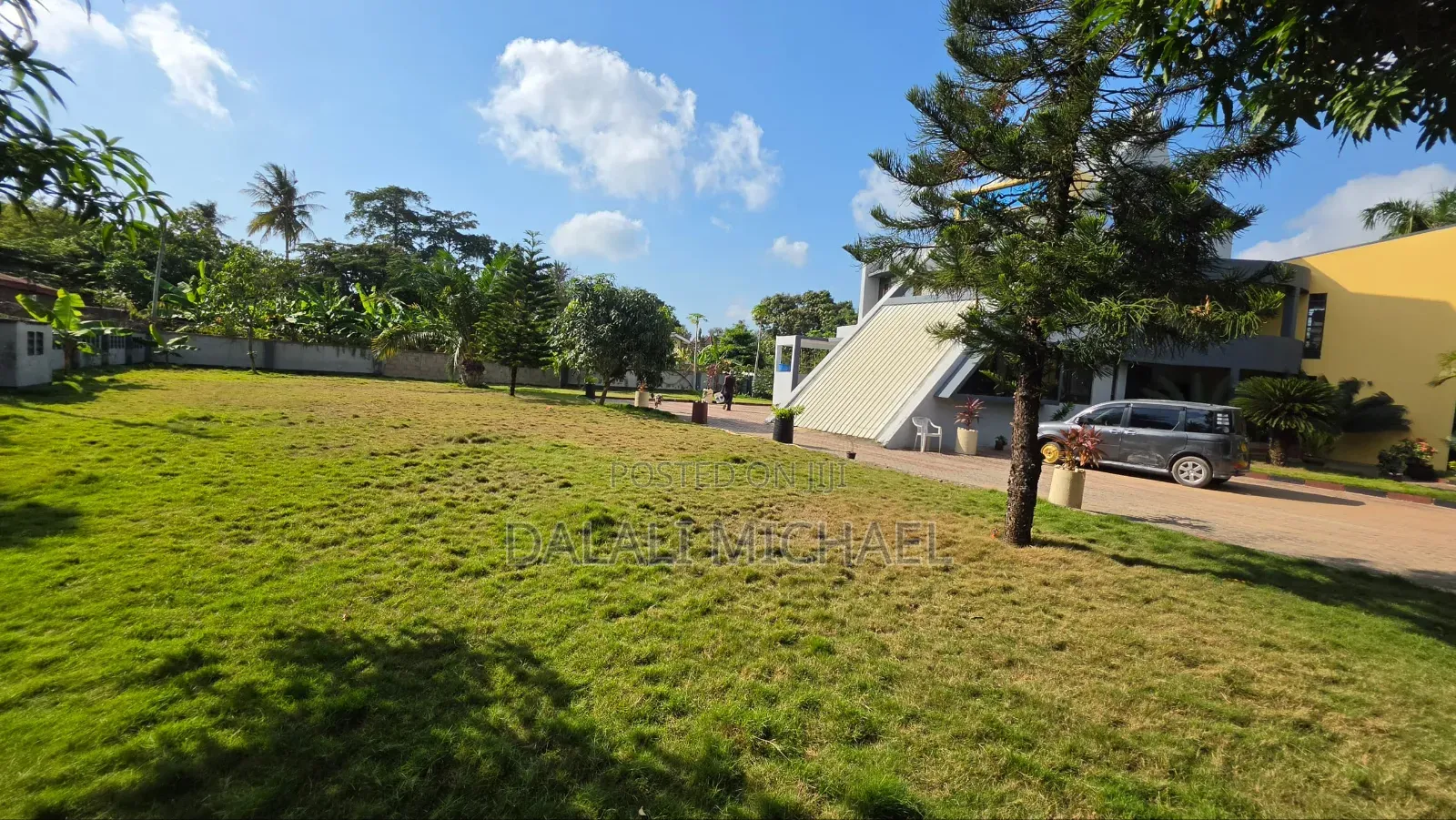 4bdrm House in Mbezibeach for sale