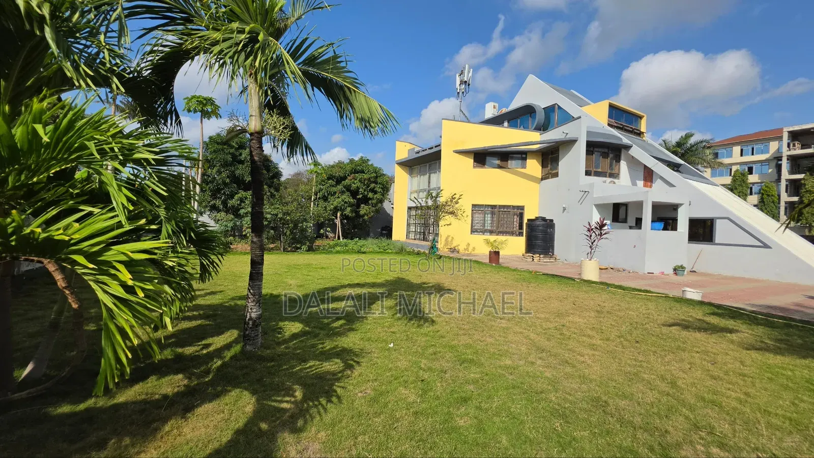 4bdrm House in Mbezibeach for sale