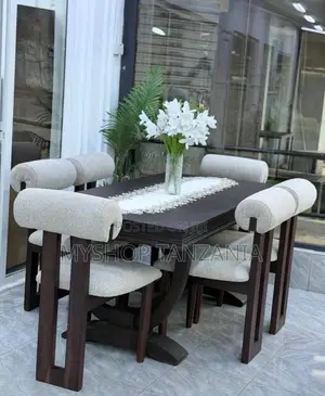 Best Design Dinning Table Full Set Viti 6material Mbao Ngumu Mninga
