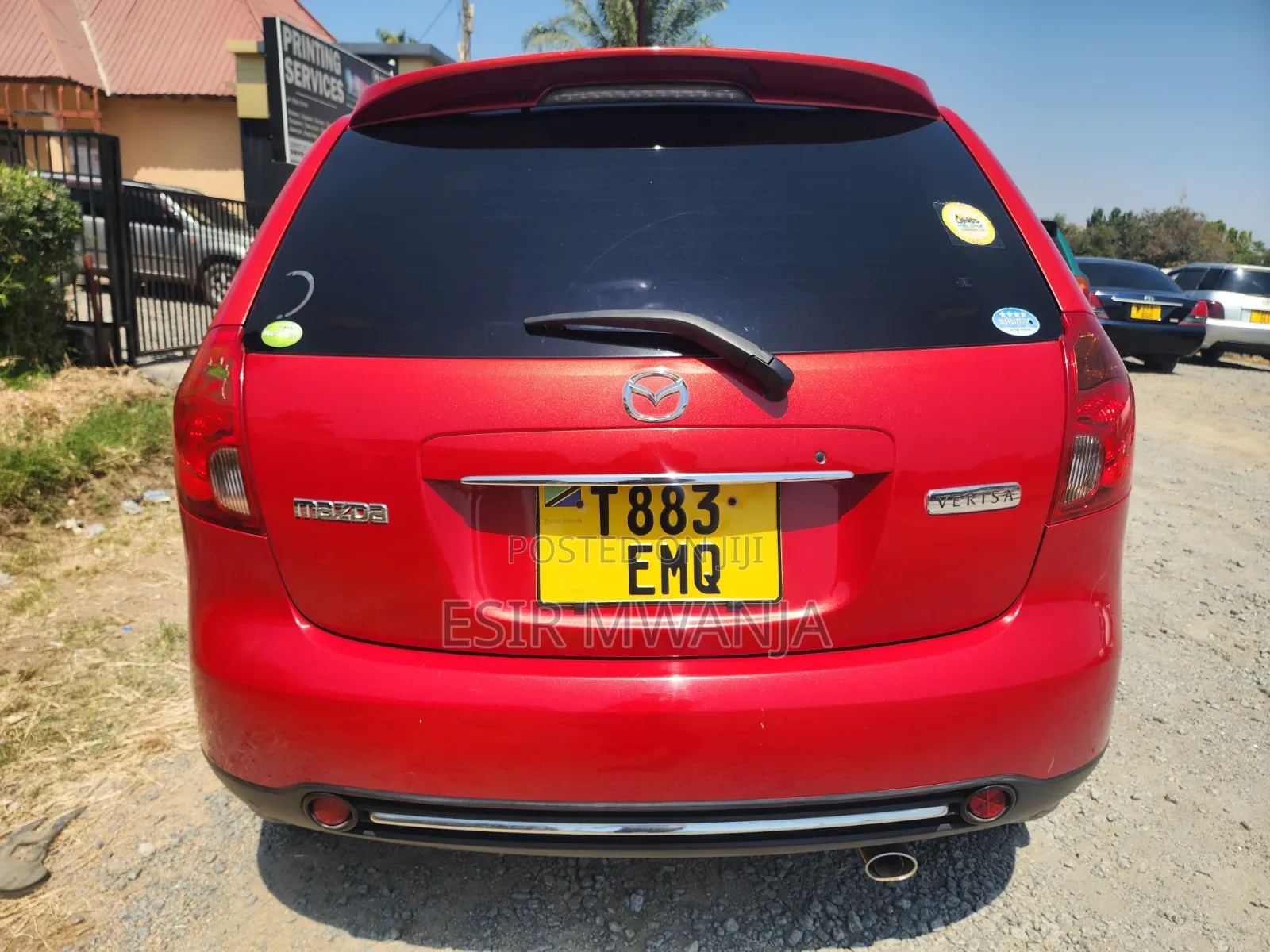 Mazda Verisa 2010 Red