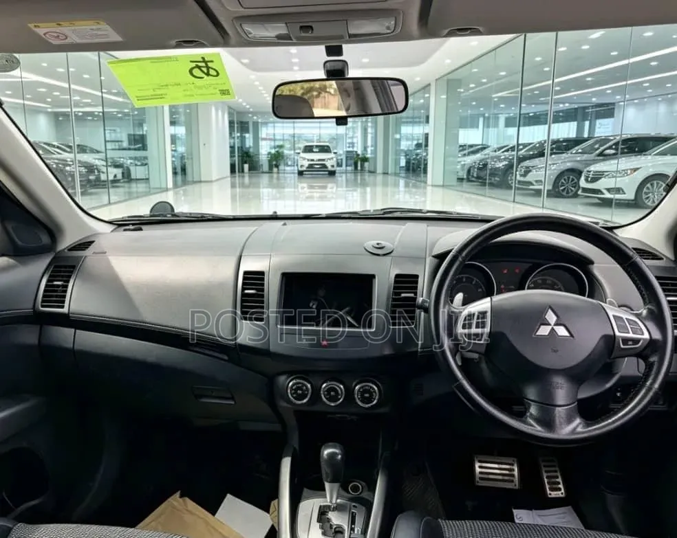 Mitsubishi Outlander 2011 Black