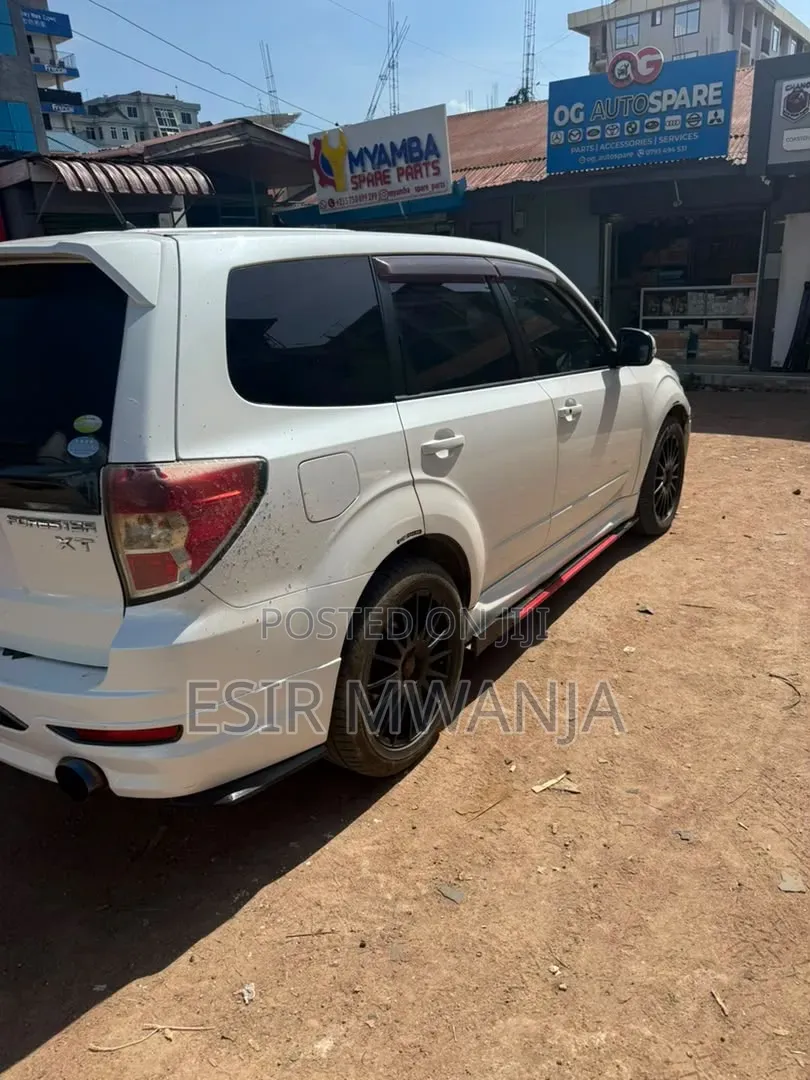 Subaru Forester 2011 White