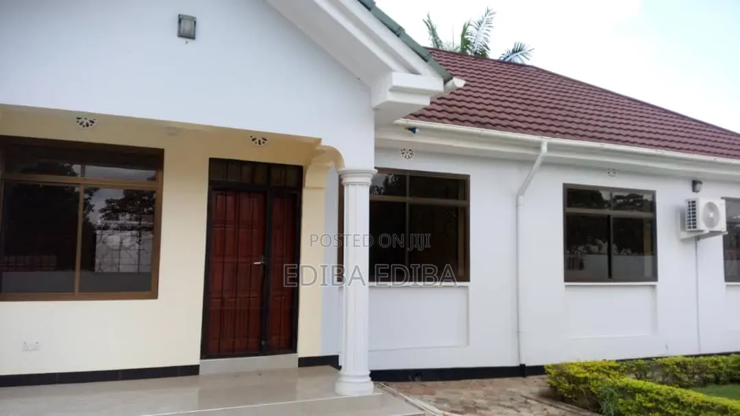 3bdrm House in Ediba Real Estate, Njiro for rent