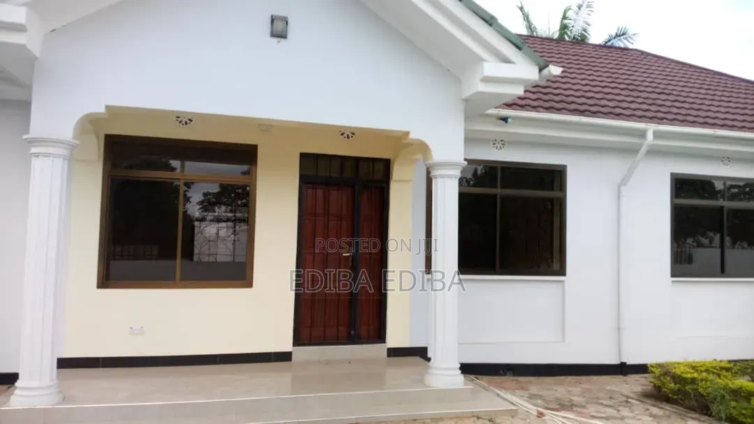3bdrm House in Ediba Real Estate, Njiro for rent