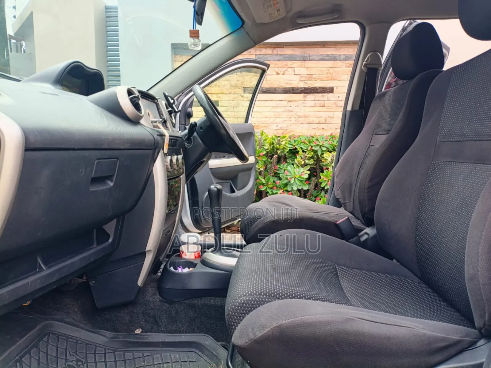 Toyota IST 2003 Silver