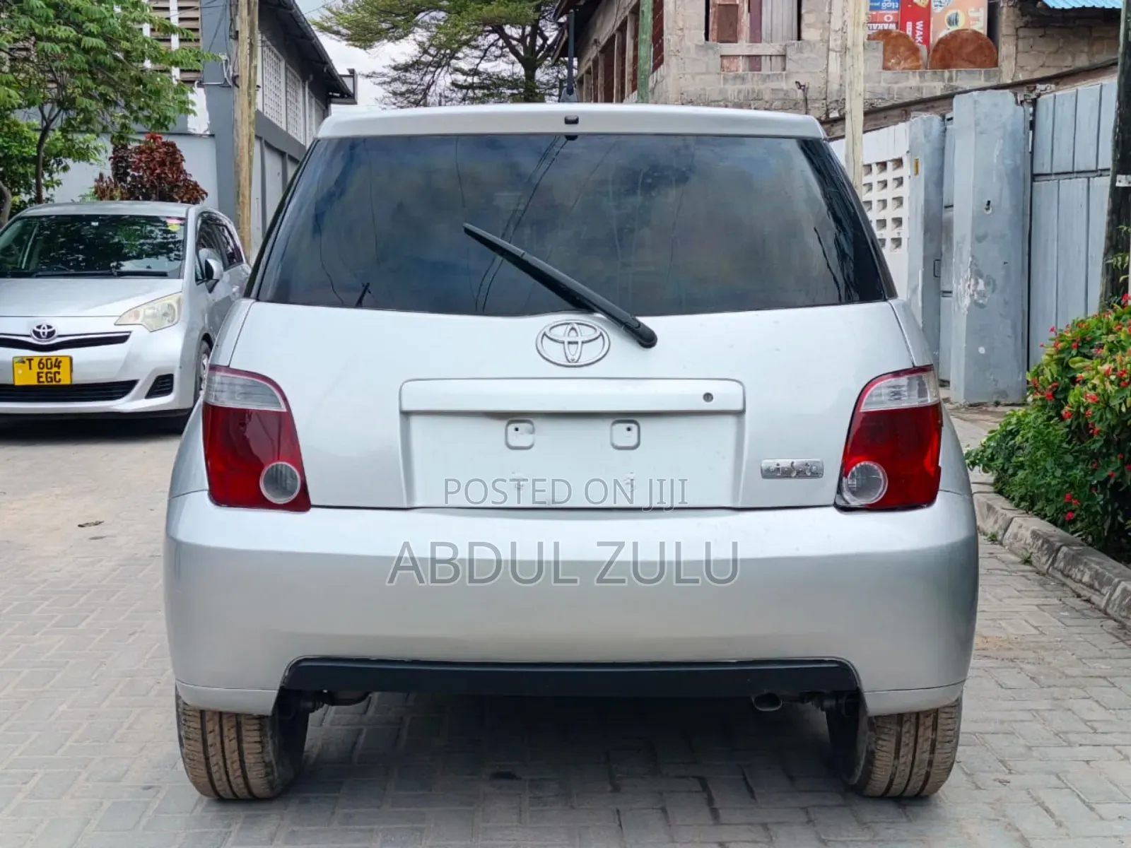 Toyota IST 2003 Silver