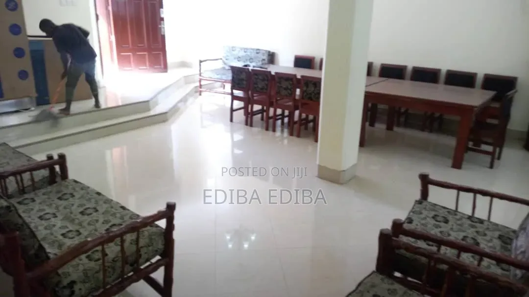 9bdrm House in Ediba Real Estate, Njiro for rent