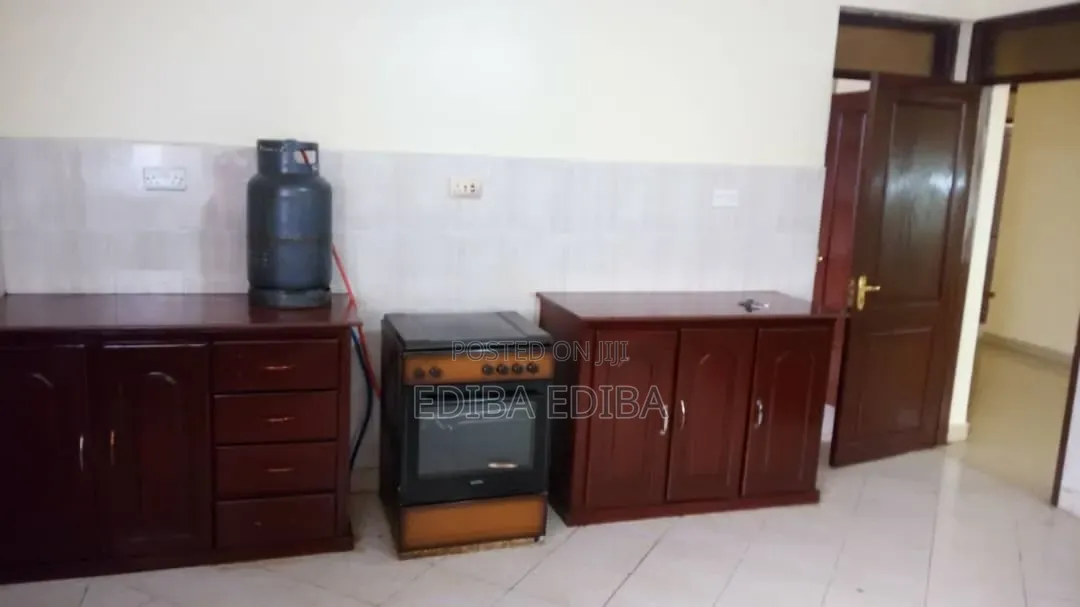9bdrm House in Ediba Real Estate, Njiro for rent