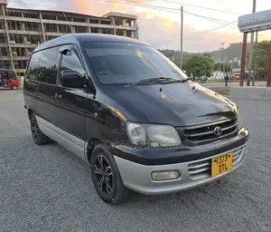 Toyota Noah 2004 Black