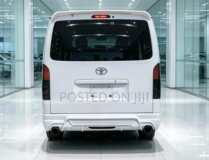 Toyota HiAce 2008 White