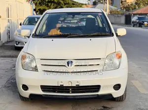 Toyota IST 2005 Pearl