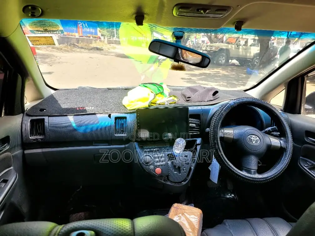 Toyota Wish 2005 Blue