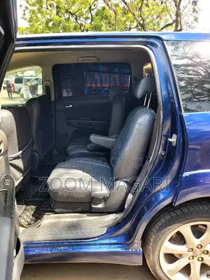 Toyota Wish 2005 Blue