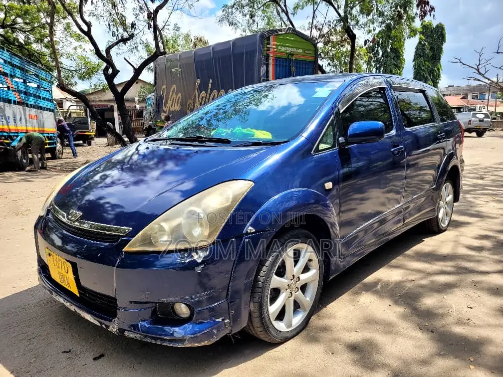Toyota Wish 2005 Blue