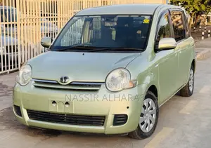 Toyota Sienta 1.5 AWD 2008 Green