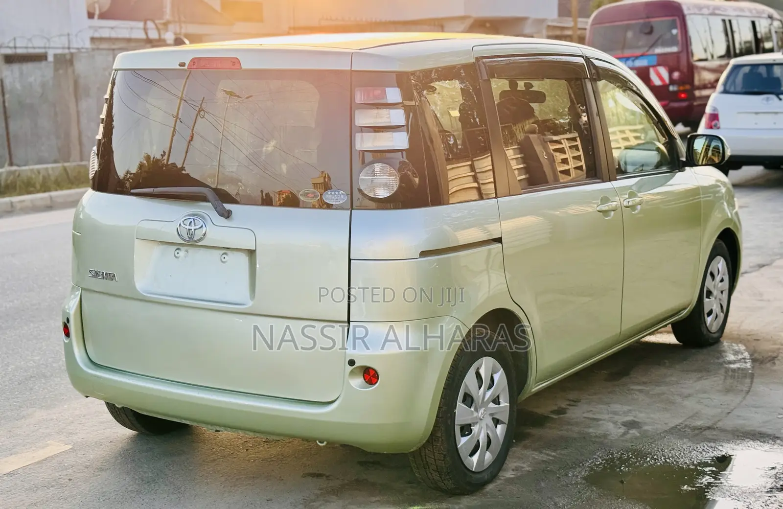 Toyota Sienta 1.5 AWD 2008 Green