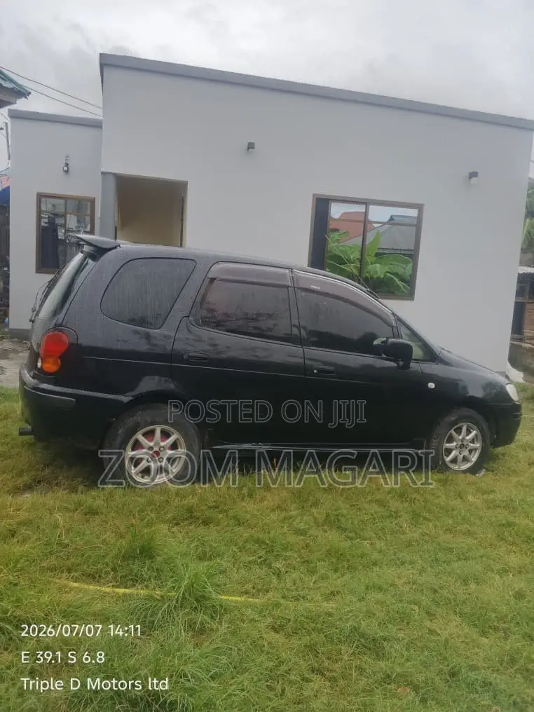 Toyota Corolla Spacio 1999 Black