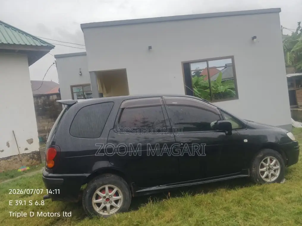 Toyota Corolla Spacio 1999 Black