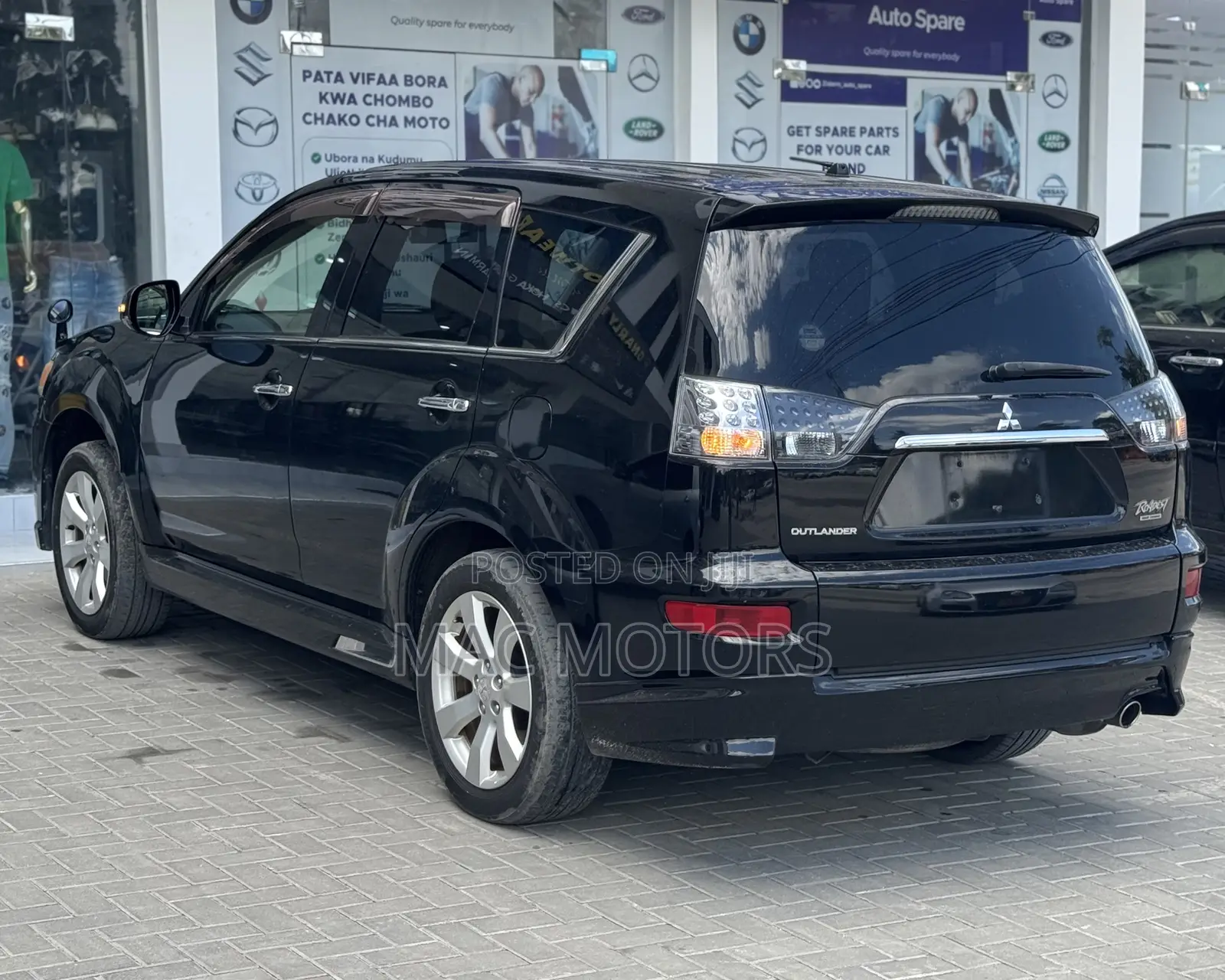 Mitsubishi Outlander 2012 Black