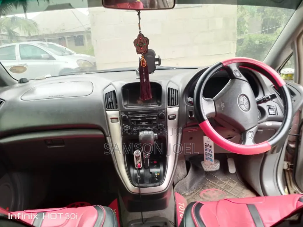 Toyota Harrier 2002 Silver