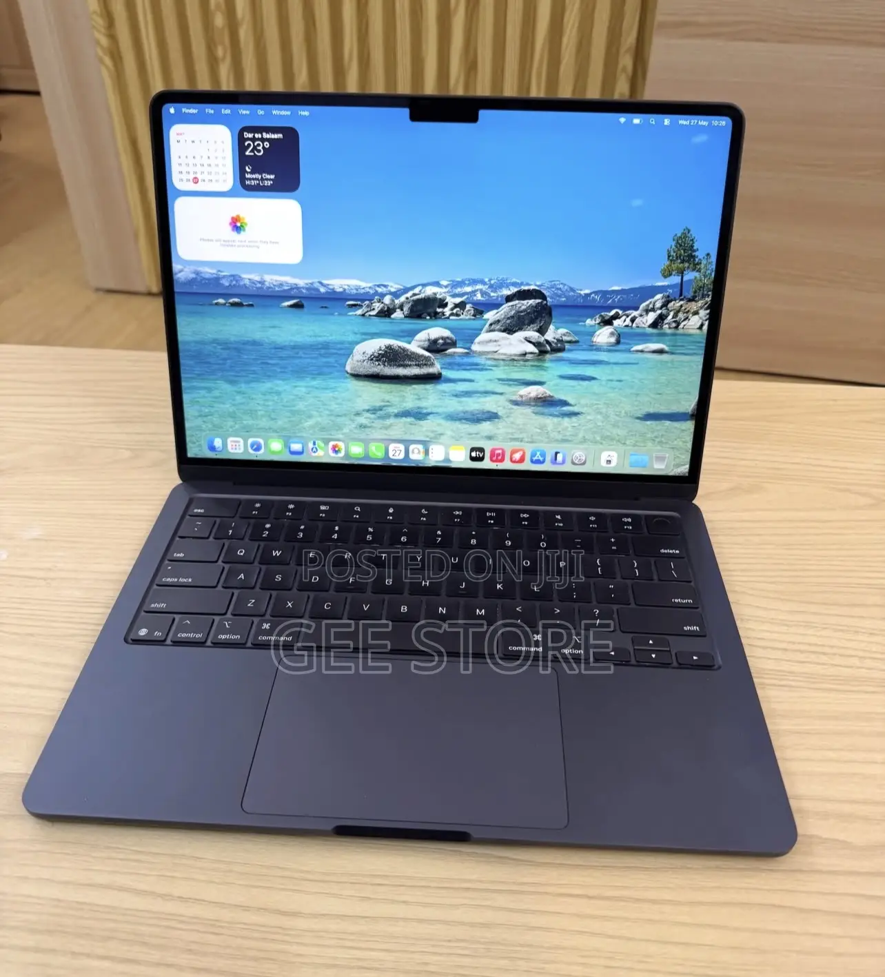 New Laptop Apple MacBook Air 2025 M4 16GB Apple M4 SSD 512GB