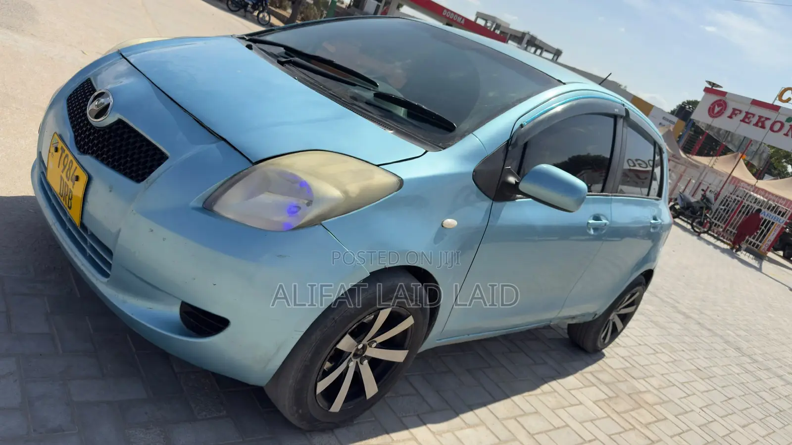 Toyota Vitz 1.3 AWD 5dr 2004 Blue