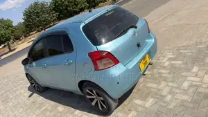 Toyota Vitz 1.3 AWD 5dr 2004 Blue