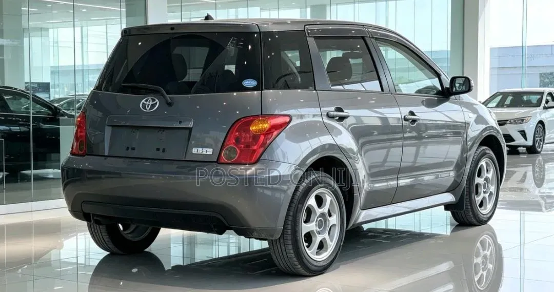 Toyota IST 2004 Gray