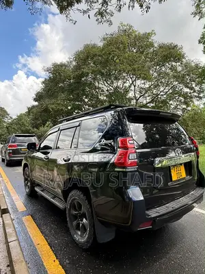 Toyota Land Cruiser Prado 2.7 i 2013 Black