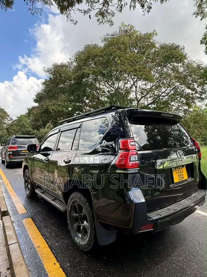 Toyota Land Cruiser Prado 2.7 i 2013 Black